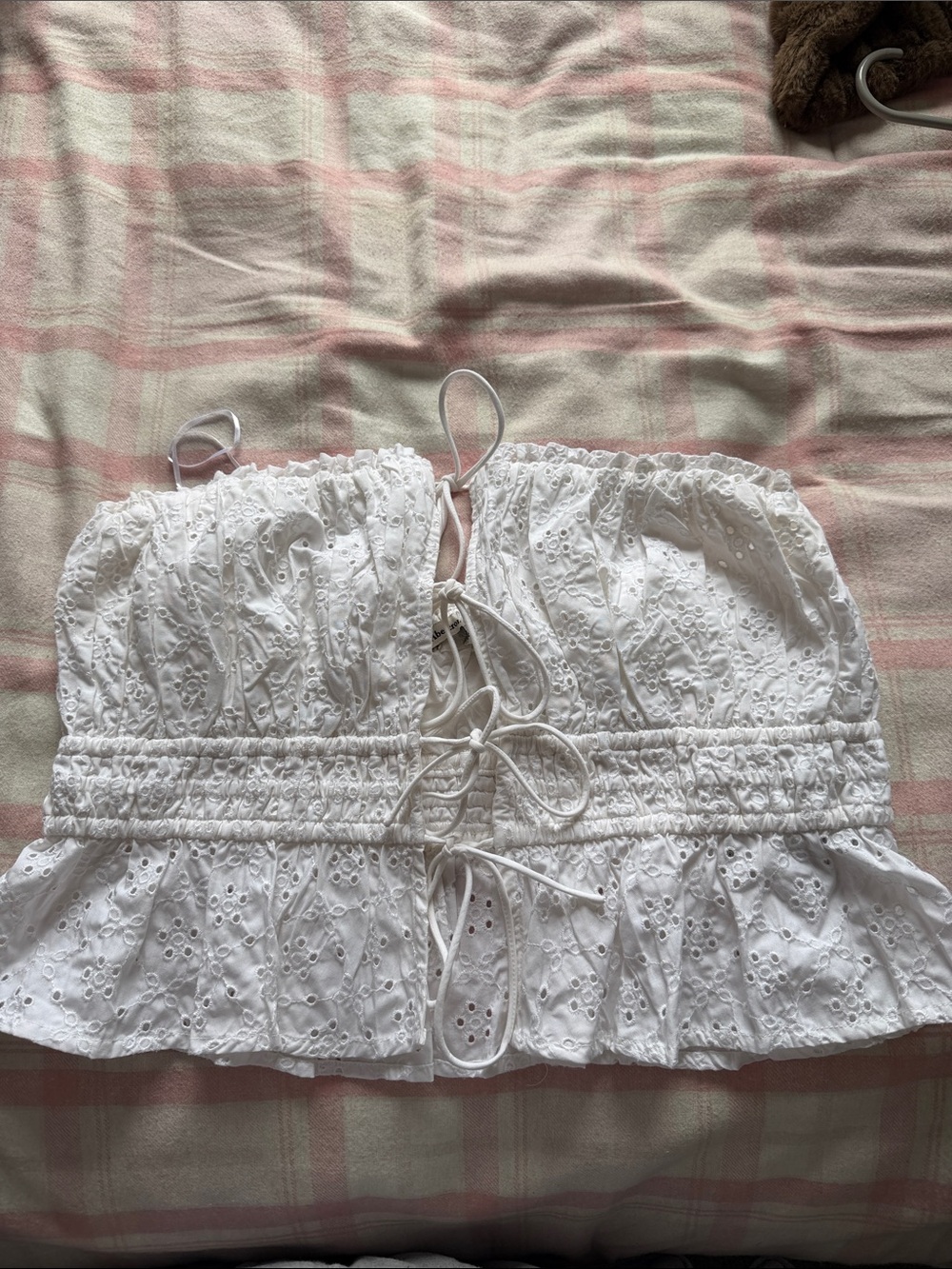 Abercrombie & Fitch White Eyelet Lace Tie-Back Crop Top